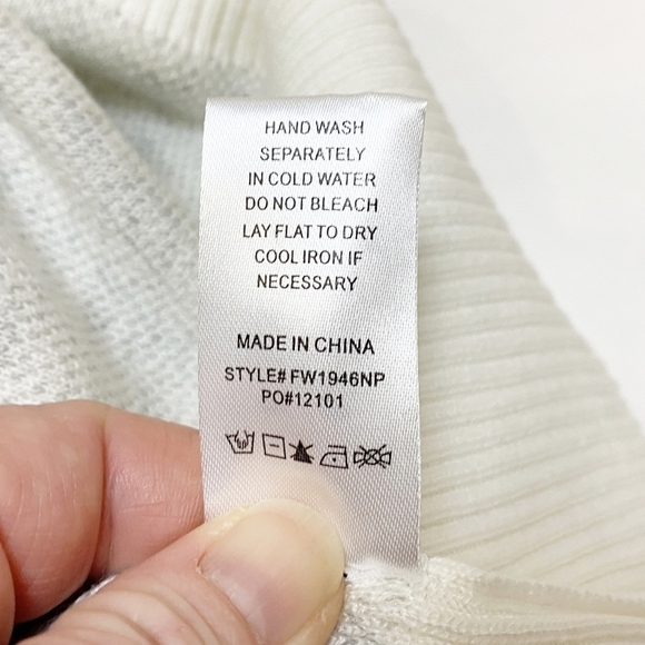 Fate Zebra Crew Neck Sweater NWT new 1X gray ivory stripe intarsia neutral - Picture 8 of 9